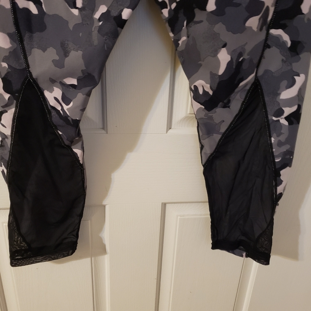 Torrid Active Size 2 - image 7